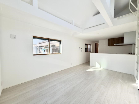 ���r���O ������������Ƃ������r���O�͂ǂ�ȃC���e���A�ɂ��}�b�`���܂�