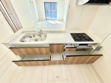 �L�b�`�� �������A�C�f�A�L����A�N���G�C�e�B�u�ȗ������