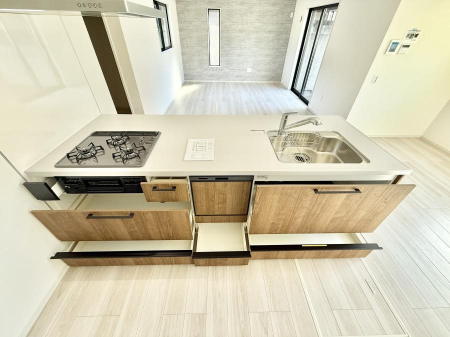 �L�b�`�� �������Ƒ��ƂȂ���A�R�~���j�P�[�V�����̏�