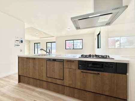 �L�b�`�� �����������������Ɗy�����Ȃ�A���K�ȃL�b�`�����