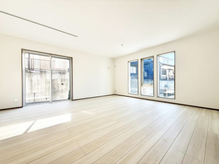 ���r���O �傫�ȑ�����������薾�邢��Ԃł��������������܂�