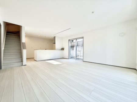 ���r���O ���r���O�C���K�i�́A�Ƒ��̉�b�A��̊������������Ԃł��B