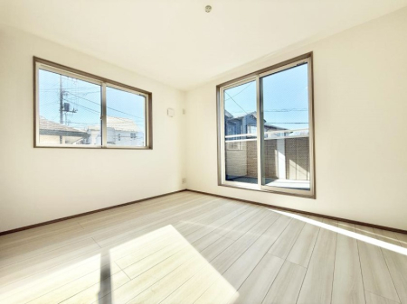 ���̑����� 2�ʍ̌��Ŗ��邢�����I