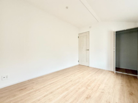 �Q�� ���������̔z�u��ʋC���̗ǂ��݌v�ŕ����̋�C�������炸�A��ɐV�N�ȋ�C������܂�