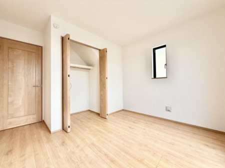 �q������ �������v���C�x�[�g��ԂƂ��ĐÂ��ŗ�������������񋟂��Ă���܂�