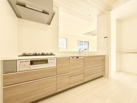 �L�b�`�� �����������������Ԃ����܂��A�Ί炠�ӂ��L�b�`��