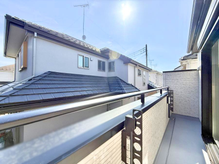 �o���R�j�[ ������ �G�߂̈ڂ낢����������J���I�ȋ�Ԃł�