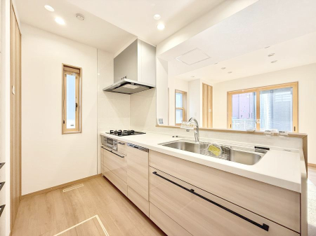 �L�b�`�� ���������y���݂ƐH�ׂ�K����͂���L�b�`��