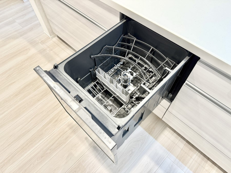 ���̑����� �ݔ����H��̕ЂÂ����H��킪����Ύ��Z�ɁB���Ƒ��Ƃ̎��Ԃ𑝂₹�܂�