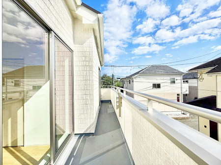 �o���R�j�[ ������ �G�߂̈ڂ낢����������J���I�ȋ�Ԃł�