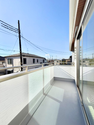 �o���R�j�[ ������ �G�߂̈ڂ낢����������J���I�ȋ�Ԃł�