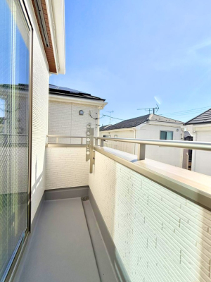 �o���R�j�[ ������ �G�߂̈ڂ낢����������J���I�ȋ�Ԃł�