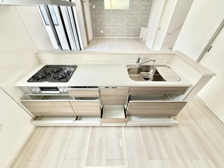 �L�b�`�� �������Ƒ����J��[�߂�A������̂���L�b�`��