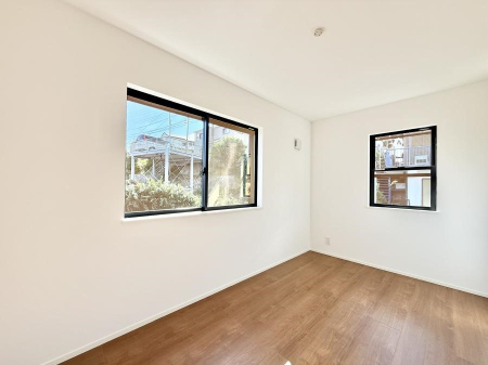 ���̑����� ������2�ʍ̌��Ŗ��邢�����I