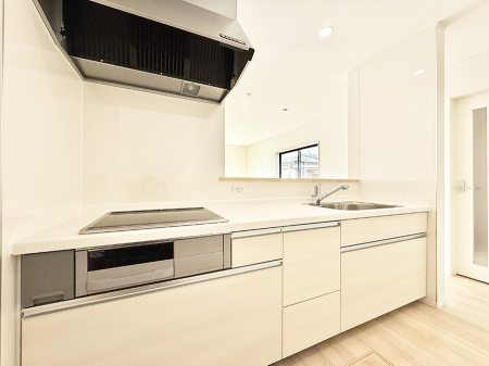 �L�b�`�� �������V���v���Ŕ������S�n�悢���Ԃ𐶂ރL�b�`�����