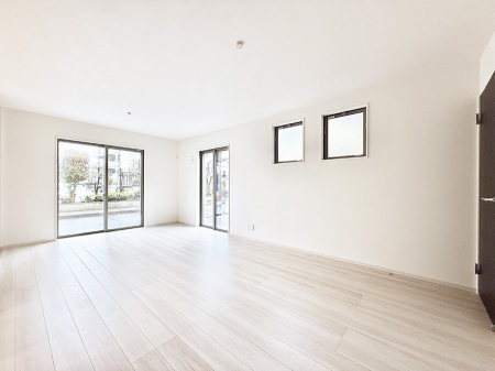 ���r���O ���������R�Ɖ�b�����܂��A�S�n�悢�ЂƂƂ�