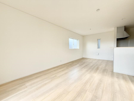 ���r���O ���������S�n�̂����A���z�̃��r���O