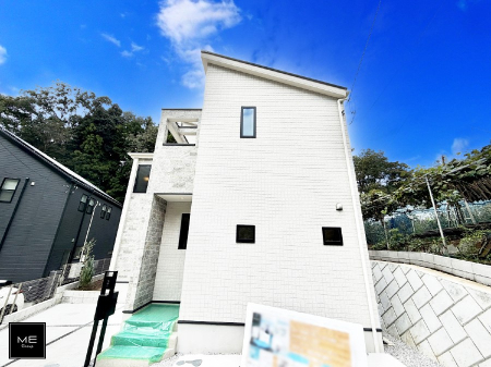 nOώʐ^ OρV炵n܂ꏊŁAƑJ[߂