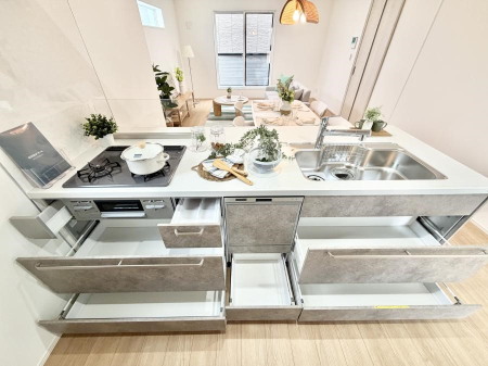 �L�b�`�� ���[�͖L�x�ȃV�X�e���L�b�`���ł��I