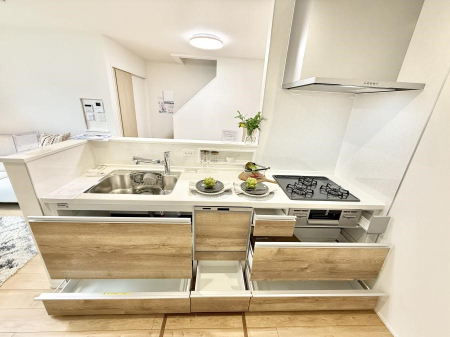 �L�b�`�� ���������y���݂ƐH�ׂ�K����͂���L�b�`��