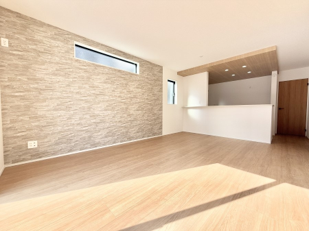 ���r���O ���������났�ƏΊ炪�W�܂�A�S���܂郊�r���O