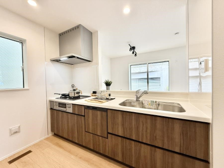 �L�b�`�� �����������������Ɗy�����Ȃ�A���K�ȃL�b�`�����