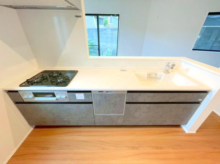 �L�b�`�� ��b���[�܂�ΖʃL�b�`���I�Ƒ��Ƃ̉�b���͂��݂܂�  