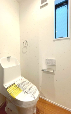 �g�C�� ���邭����������g�C��