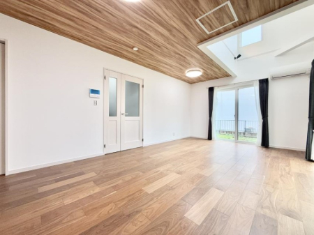 ���r���O �����������������Ɠ��ʂɂ���A�e���̋��