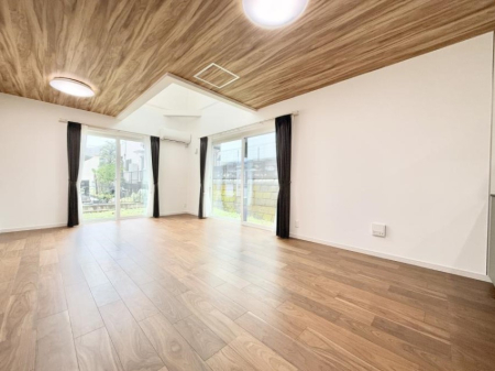 ���r���O ���������났�ƏΊ炪�W�܂�A�S���܂郊�r���O