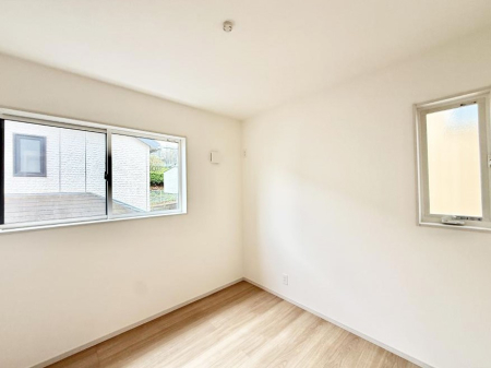 �q������ ����