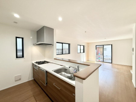 �L�b�`�� �����������������Ɗy�����Ȃ�A���K�ȃL�b�`�����