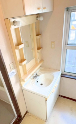 ʑEʏ 邢ʏ͖̎yłႢł