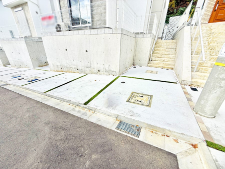  �O�ρ��J�[�X�y�[�X�L