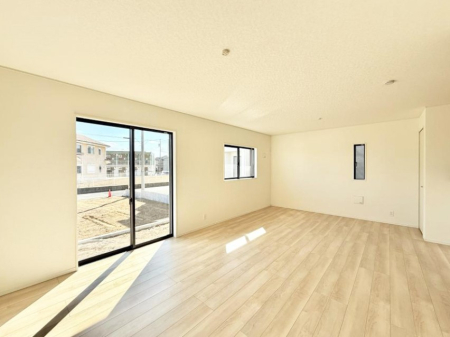 ���̑����� �������Ƒ��̏Ί炪���ӂ��A���났�̋��