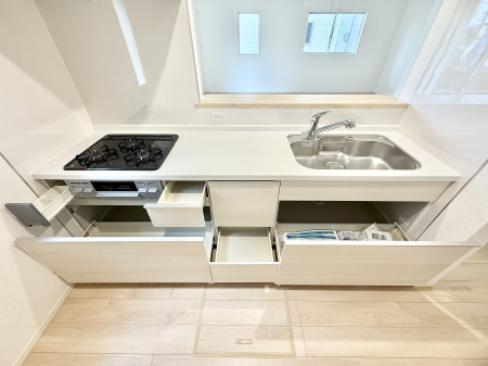 �L�b�`�� �������Ƒ����J��[�߂�A������̂���L�b�`��