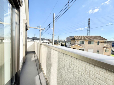 �o���R�j�[ ������ �G�߂̈ڂ낢����������J���I�ȋ�Ԃł�