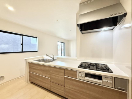 �L�b�`�� �����������������Ɗy�����Ȃ�A���K�ȃL�b�`�����