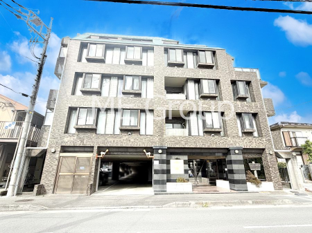 nOώʐ^ OρV炵n܂ꏊŁAƑJ[߂