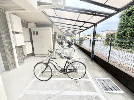 ̑ JɔGꂸɎ]ԂuĂ܂