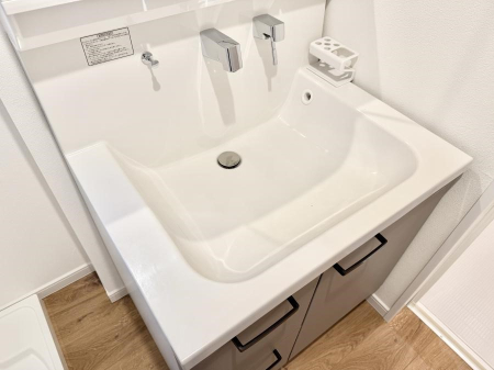 ���̑����� �ݔ����ׂ��������܂Ő􂢂₷���֗��ȃn���h�V�����[�t��