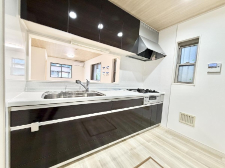 �L�b�`�� ���������y���݂ƐH�ׂ�K����͂���L�b�`��