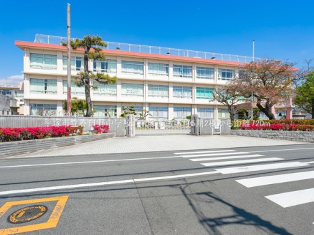 ���ӊ� ���w�Z 950m ���ˎs���t���쒆�w�Z