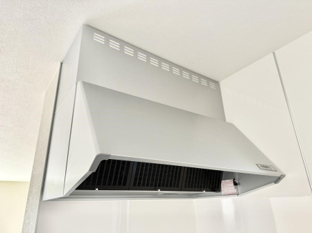 ���̑����� �ݔ����������̏��C����������C��ɗU������A�����I�ɔr�����ł��܂��B