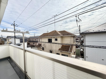 �o���R�j�[ ������ �G�߂̈ڂ낢����������J���I�ȋ�Ԃł�