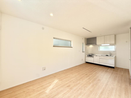 rO 났ƏΊ炪W܂AS܂郊rO