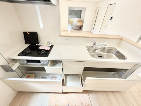 �L�b�`�� 6����  ���Ƒ����J��[�߂�A������̂���L�b�`��