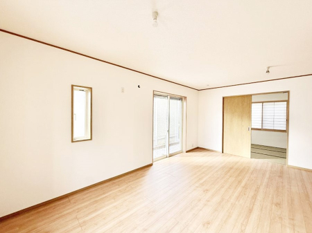 ���r���O ���������R�Ɖ�b�����܂��A�S�n�悢�ЂƂƂ�