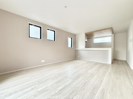 ���r���O ���������났�ƏΊ炪�W�܂�A�S���܂郊�r���O