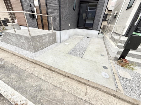  �O�ρ������̒��Ԃ����K��